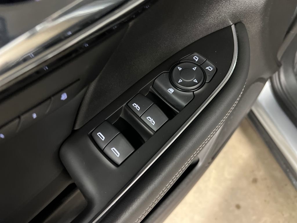 Certified 2023 Buick Envision Essence image 16