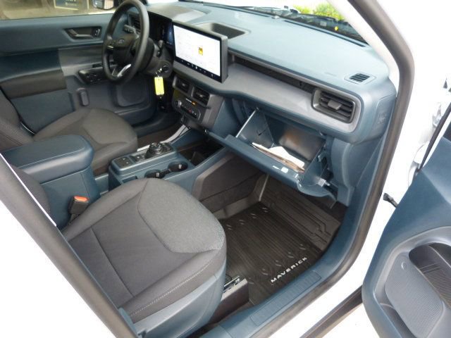 Used 2025 Ford Maverick XL w/ Equipment Group 102A image 21