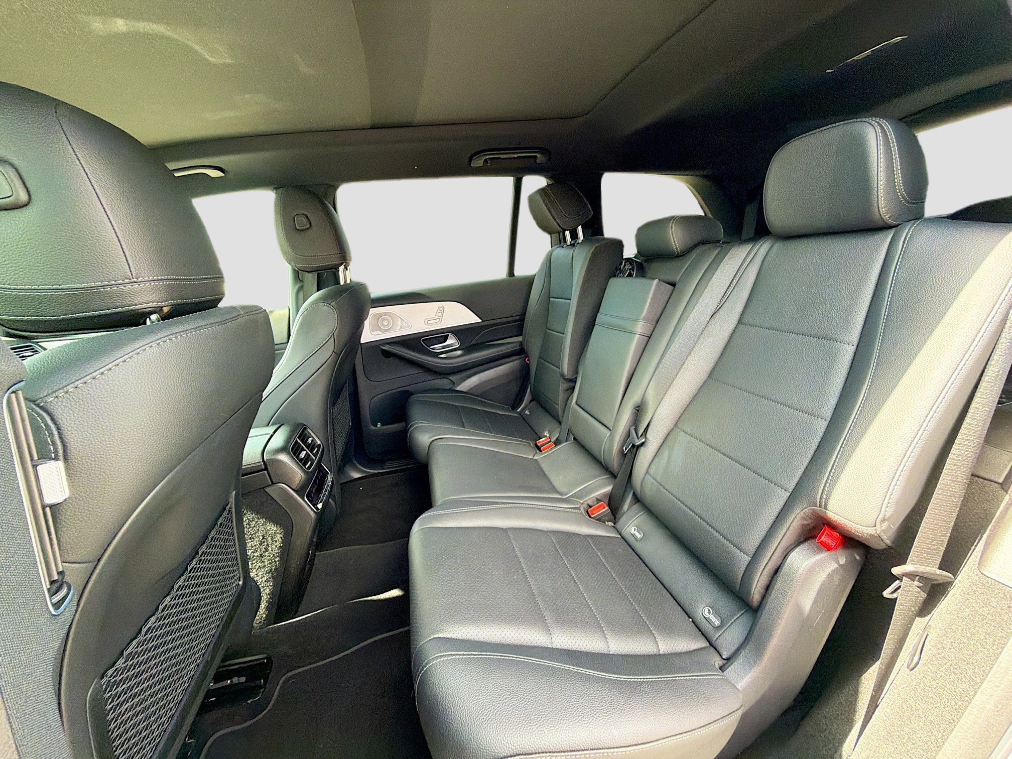 Used 2024 Mercedes-Benz GLS 450 4MATIC image 23