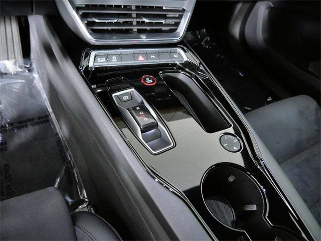 Used 2022 Audi e-tron GT Premium Plus image 22
