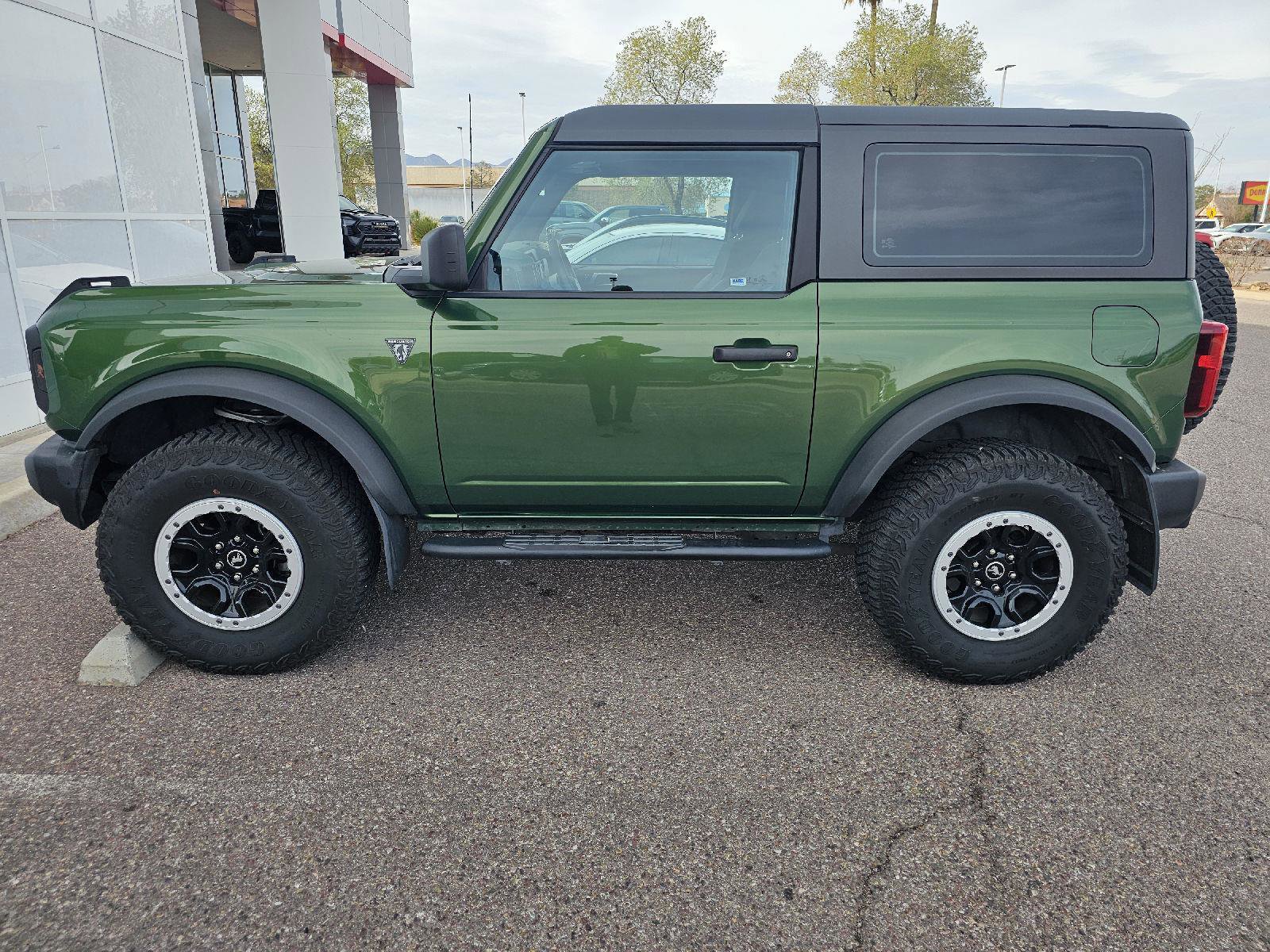 Used 2022 Ford Bronco 2-Door w/ Sasquatch Package image 2