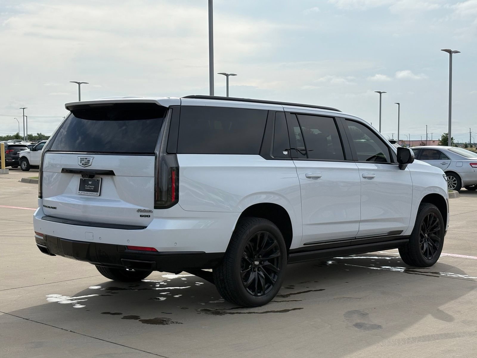 Certified 2026 Cadillac Escalade ESV Sport w/ LPO, ONYX Package AWD/4WD image 7