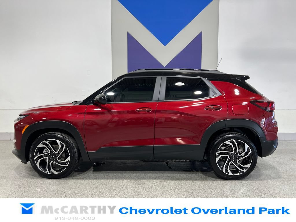 Used 2025 Chevrolet TrailBlazer RS w/ Convenience Package FWD image 8