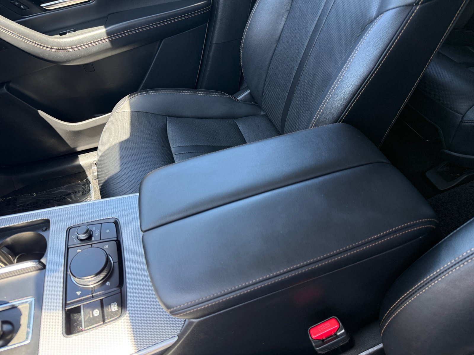 Certified 2024 MAZDA CX-90 Plug-In Hybrid w/ Premium Pkg AWD/4WD image 14