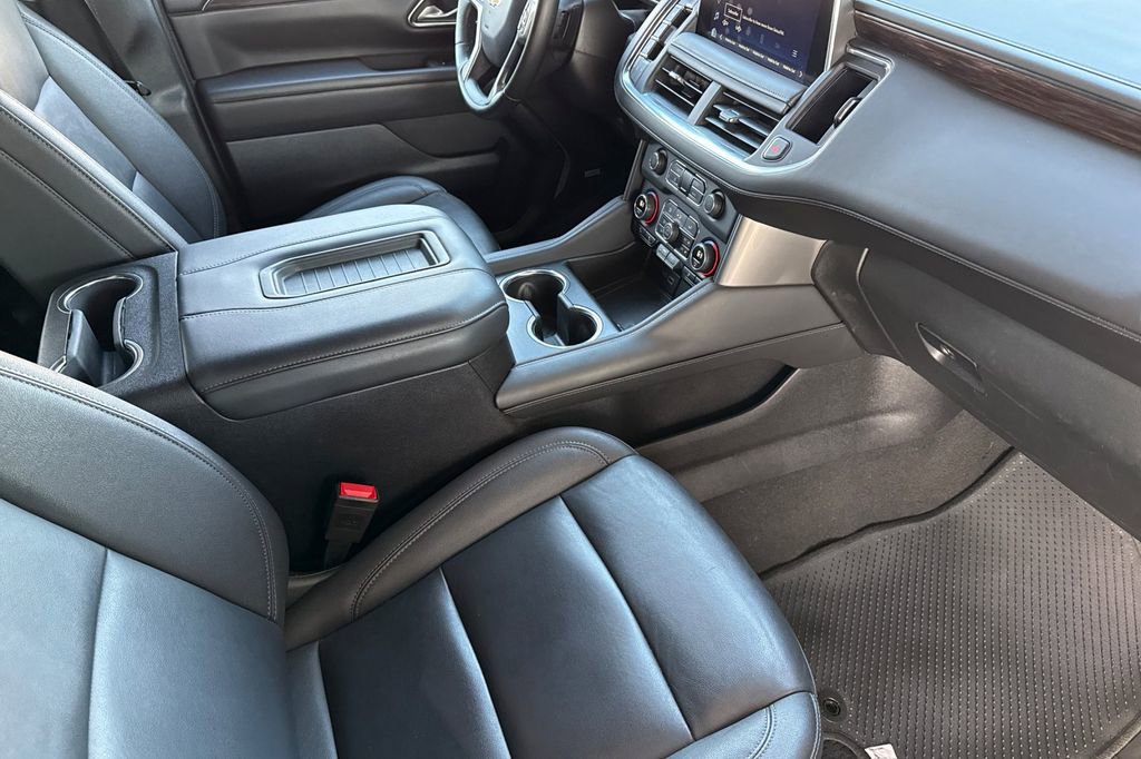 Used 2024 Chevrolet Suburban LT AWD/4WD image 26