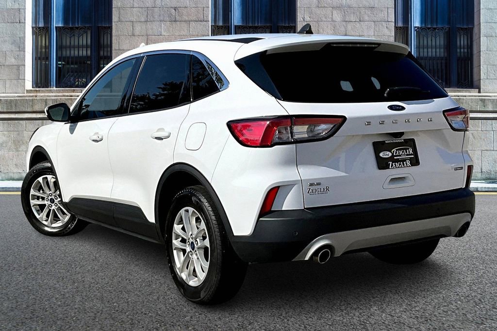 Certified 2021 Ford Escape SE image 10