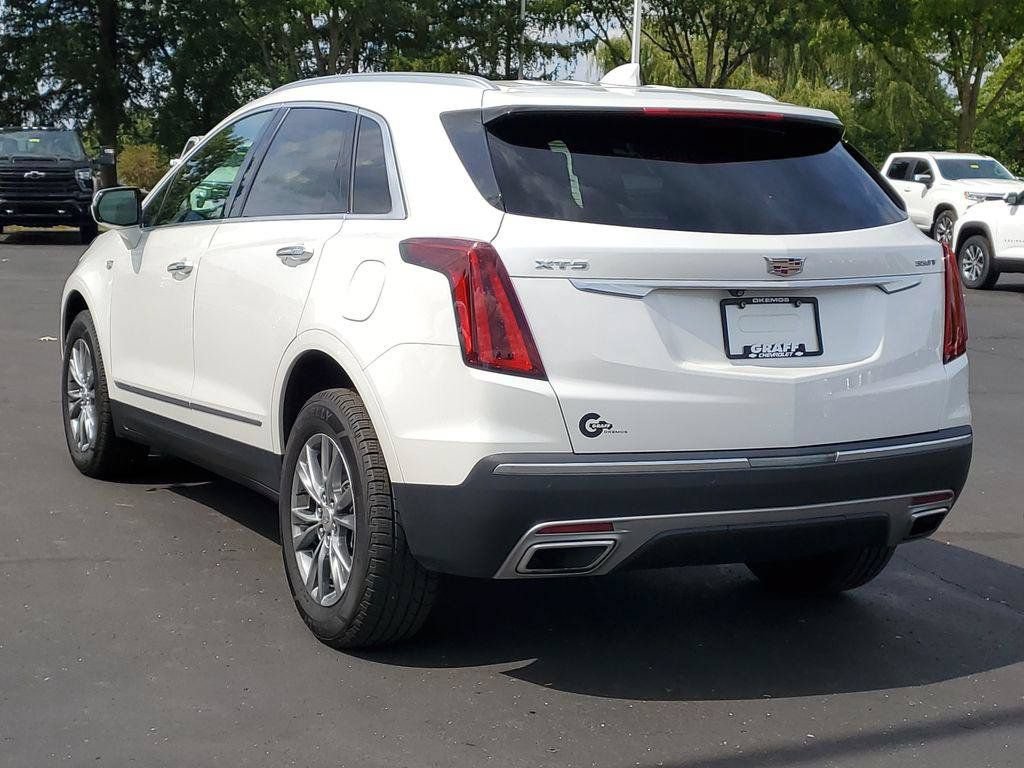 Used 2023 Cadillac XT5 Premium Luxury w/ LPO, Floor Liner Package FWD image 4