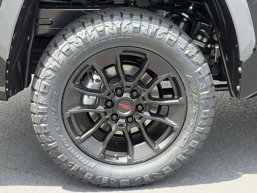 New 2026 Toyota Tundra Limited AWD/4WD image 10