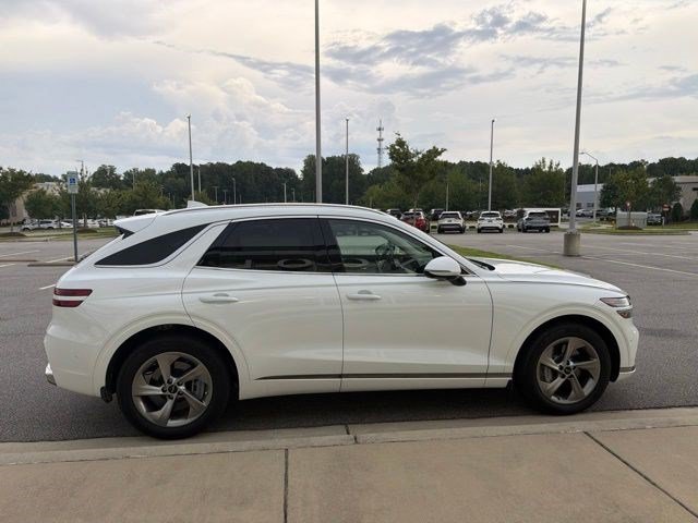 Used 2026 Genesis GV70 2.5T Advanced AWD/4WD image 5