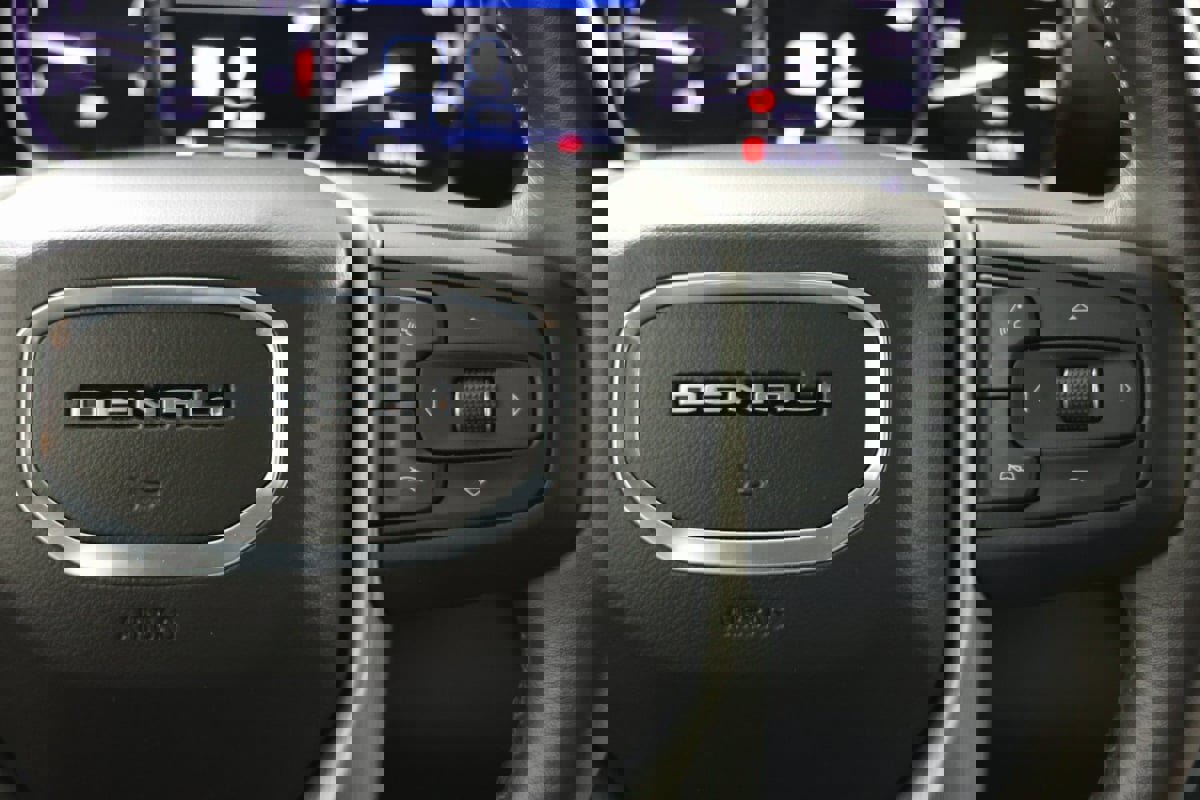 Used 2022 GMC Sierra 3500 Denali image 27