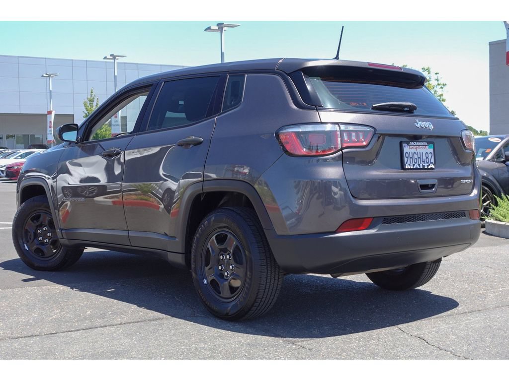 Used 2019 Jeep Compass Sport FWD image 9