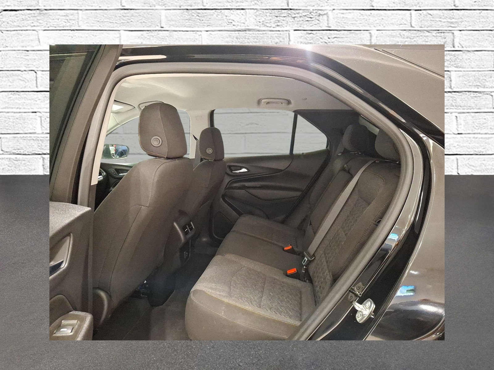 Used 2024 Chevrolet Equinox LT w/ LPO, Floor Liner Package AWD/4WD image 9