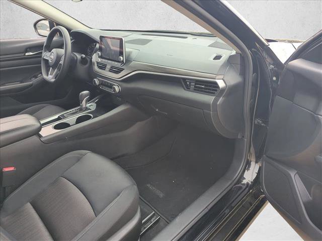 Used 2024 Nissan Altima 2.5 SV image 18