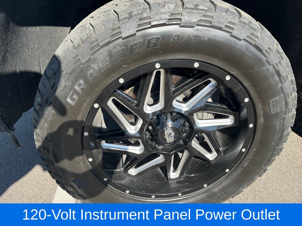 Used 2019 Chevrolet Silverado 1500 High Country w/ High Country Premium Package AWD/4WD image 33