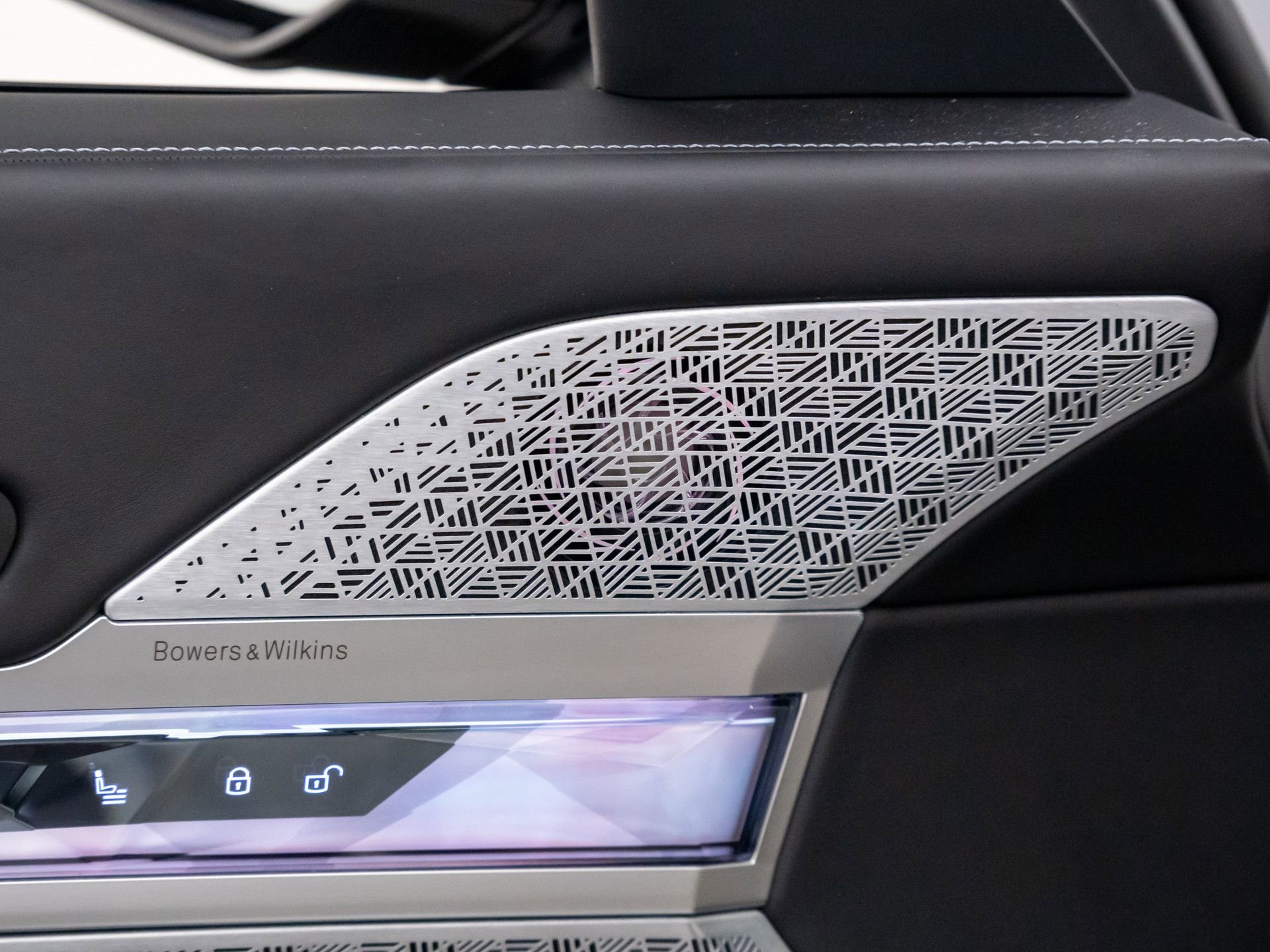 Certified 2024 BMW 760i xDrive image 16