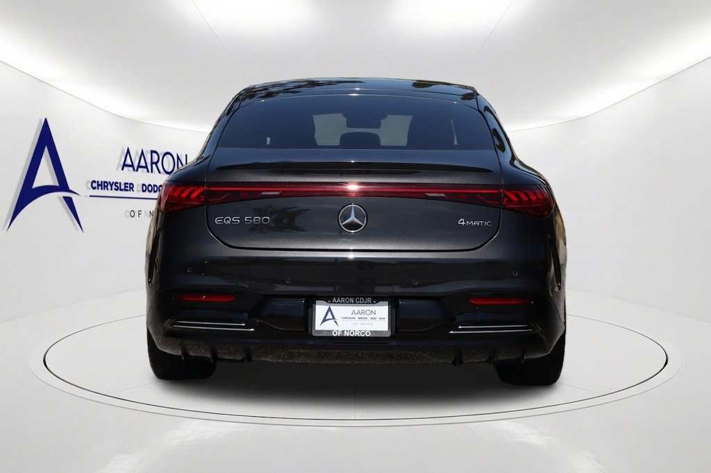 Used 2023 Mercedes-Benz EQS 580 4MATIC Sedan image 6