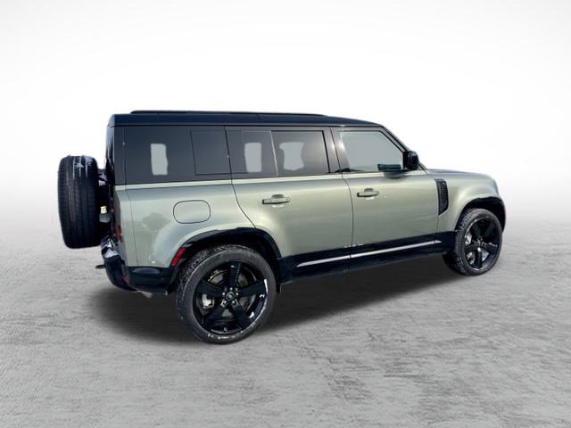 Certified 2025 Land Rover Defender 110 X-Dynamic SE image 7