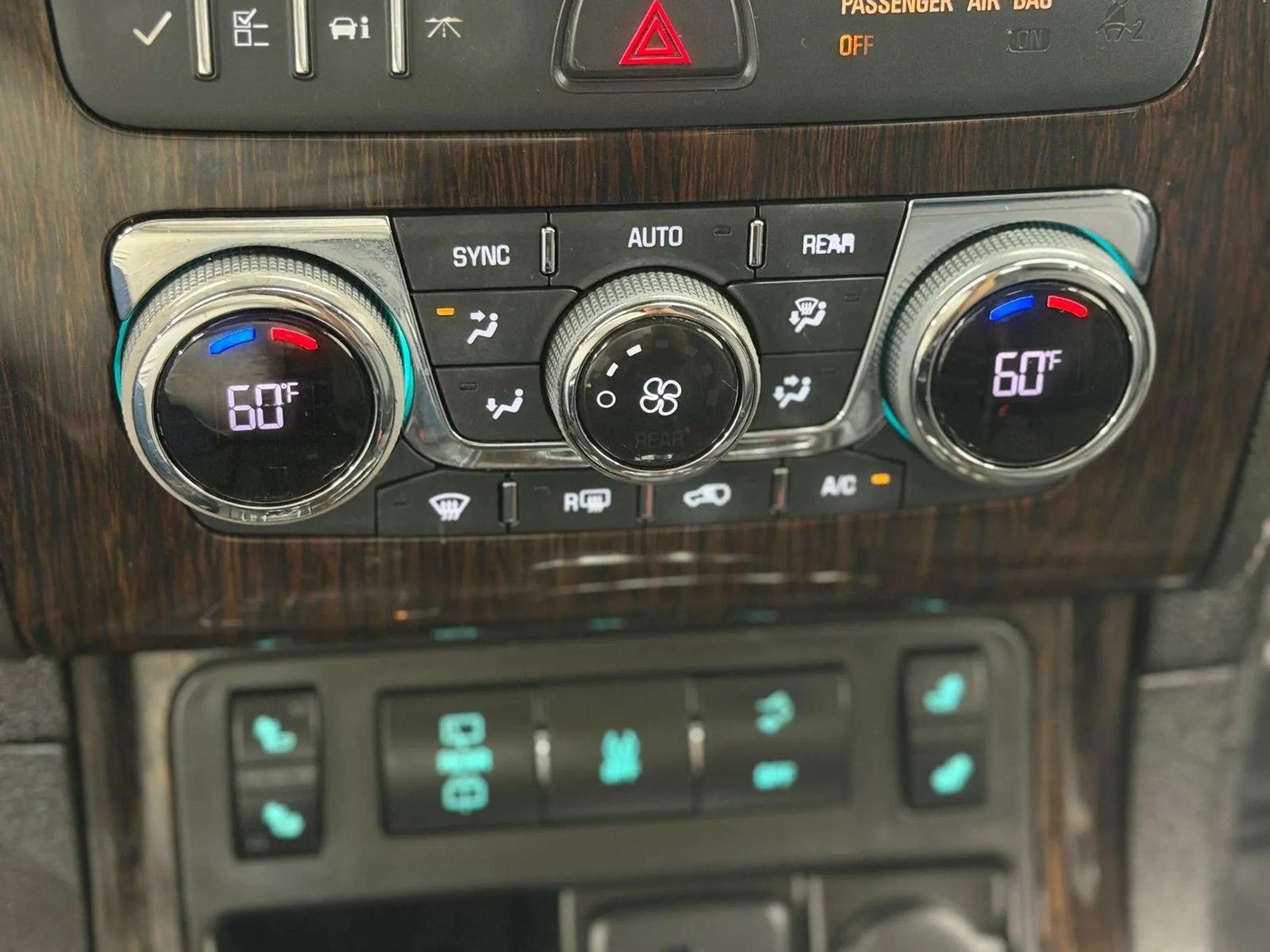 Used 2015 Chevrolet Traverse LT AWD/4WD image 32