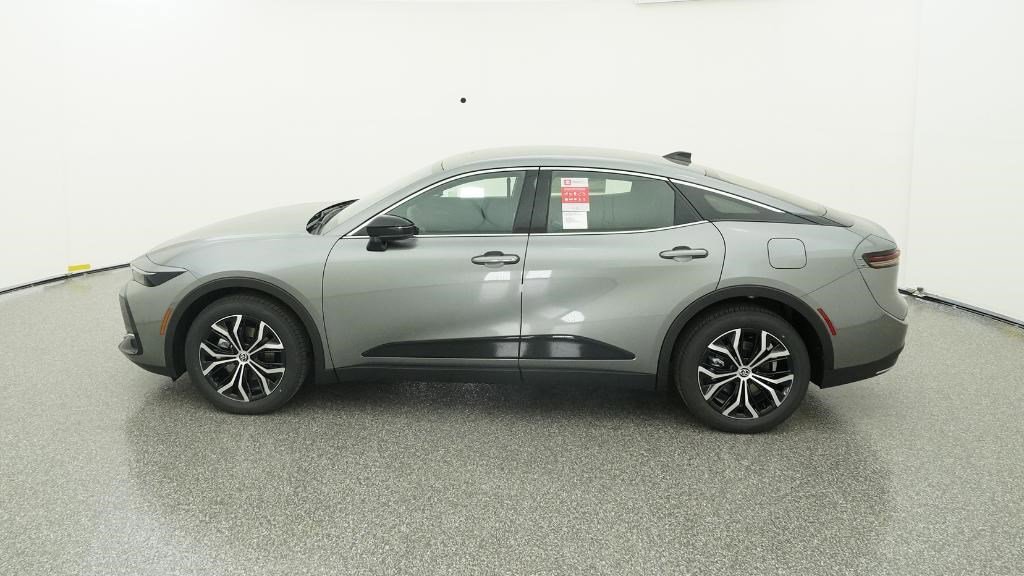 New 2026 Toyota Crown XLE image 9