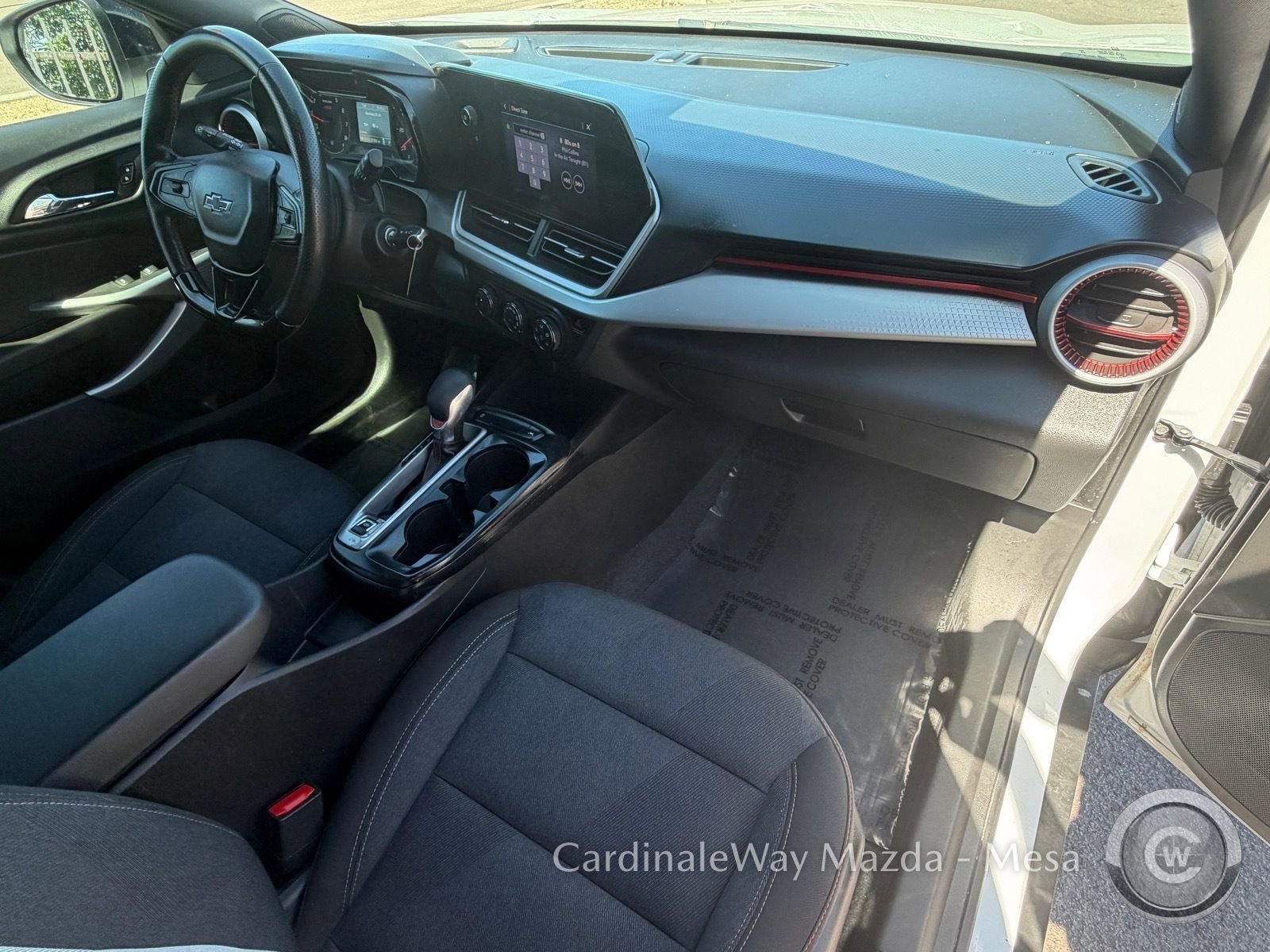 Used 2024 Chevrolet Trax RS w/ Driver Confidence Package image 11