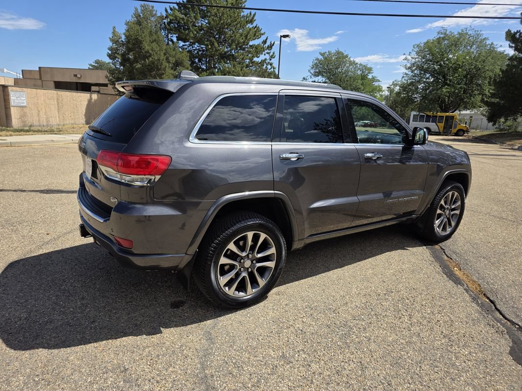 Used 2018 Jeep Grand Cherokee Overland AWD/4WD image 8