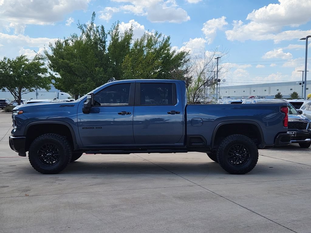 Used 2024 Chevrolet Silverado 2500 ZR2 w/ Technology Package AWD/4WD image 14