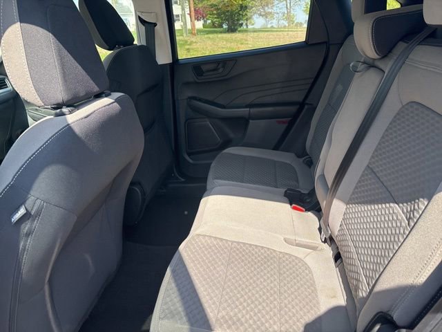 Used 2022 Ford Escape SE w/ SE Sport Appearance Package image 8