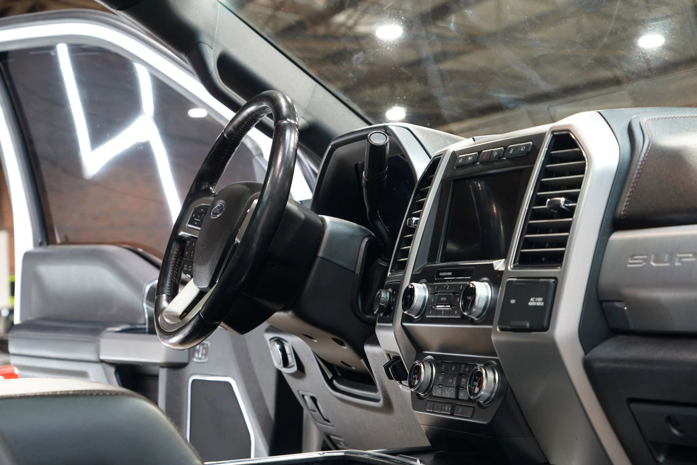 Used 2019 Ford F350 Platinum w/ Platinum Ultimate Package image 49