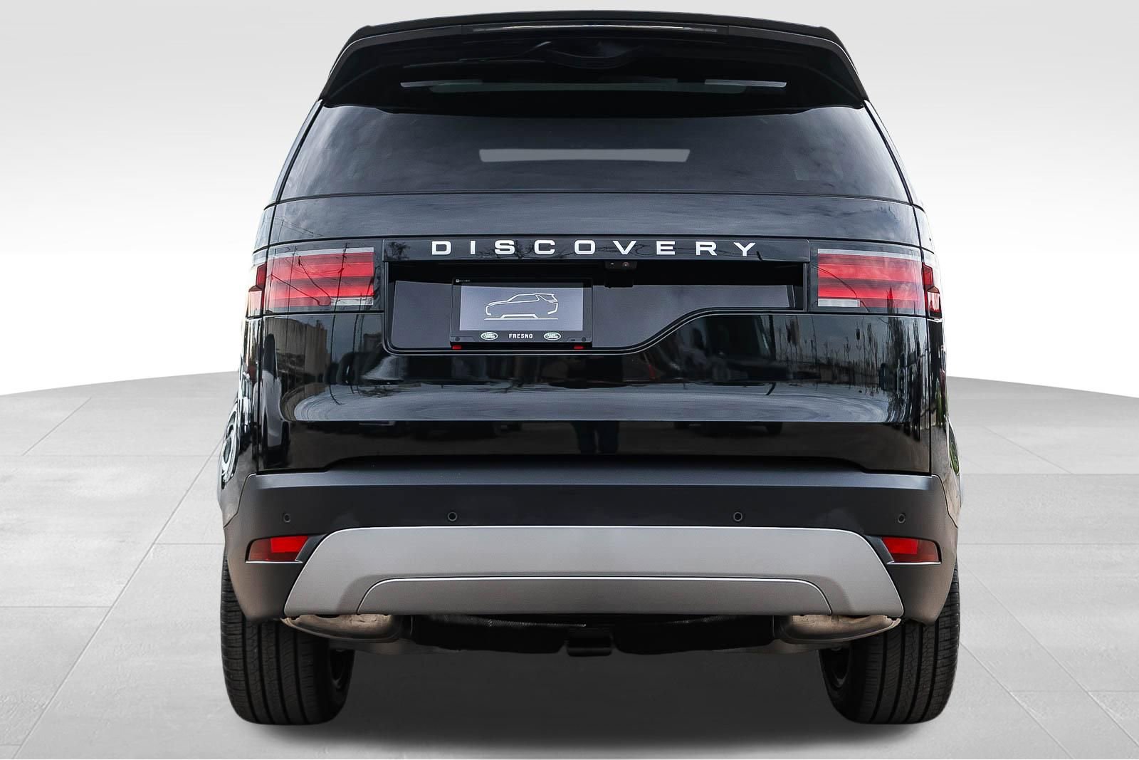 New 2026 Land Rover Discovery S image 6