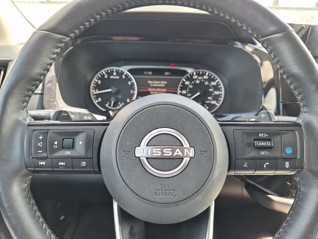 Used 2023 Nissan Pathfinder SL AWD/4WD image 24