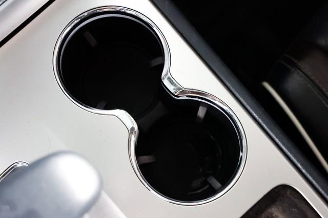 Used 2014 Jeep Grand Cherokee Overland w/ Advanced Technology Group image 39