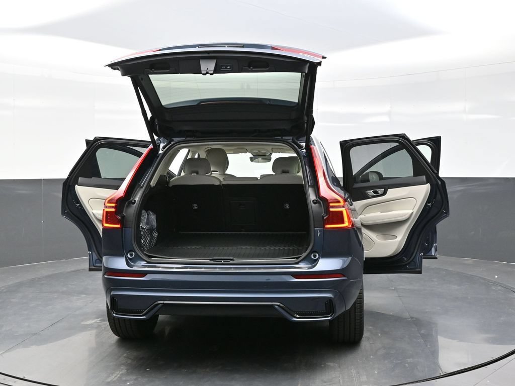 New 2026 Volvo XC60 T8 Ultra w/ Protection Package Premier AWD/4WD image 59