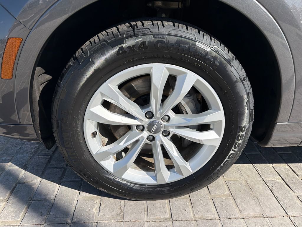 Used 2019 Audi Q7 3.0T Premium Plus w/ Premium Plus Package AWD/4WD image 27