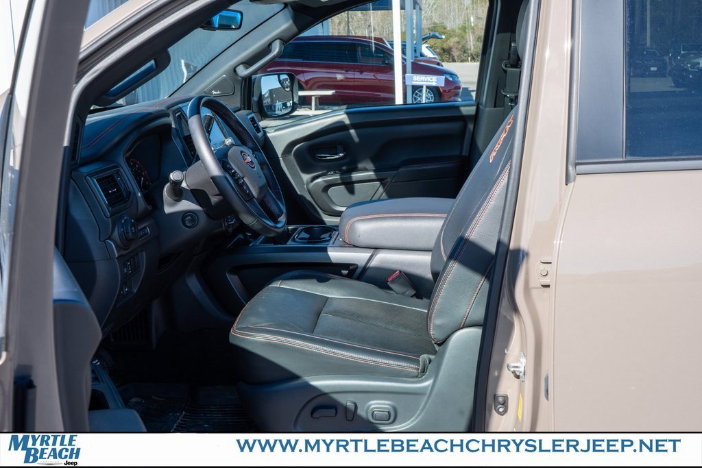 Used 2023 Nissan Titan PRO-4X w/ Pro-4x Convenience Package image 17