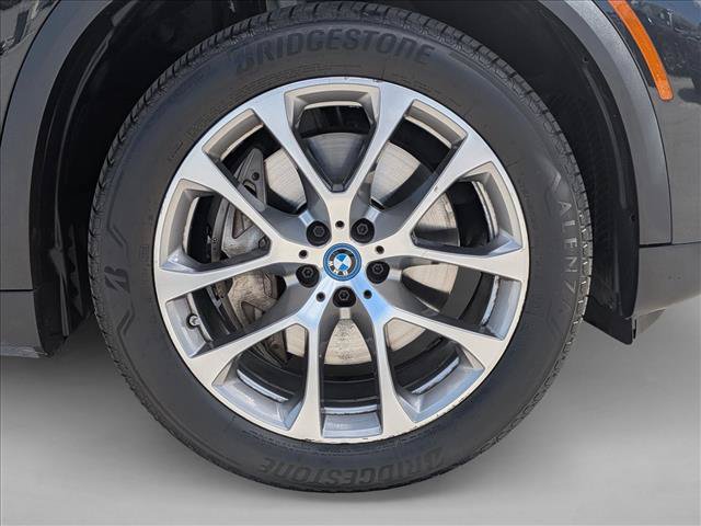 Used 2023 BMW X5 xDrive45e w/ Executive Package AWD/4WD image 25
