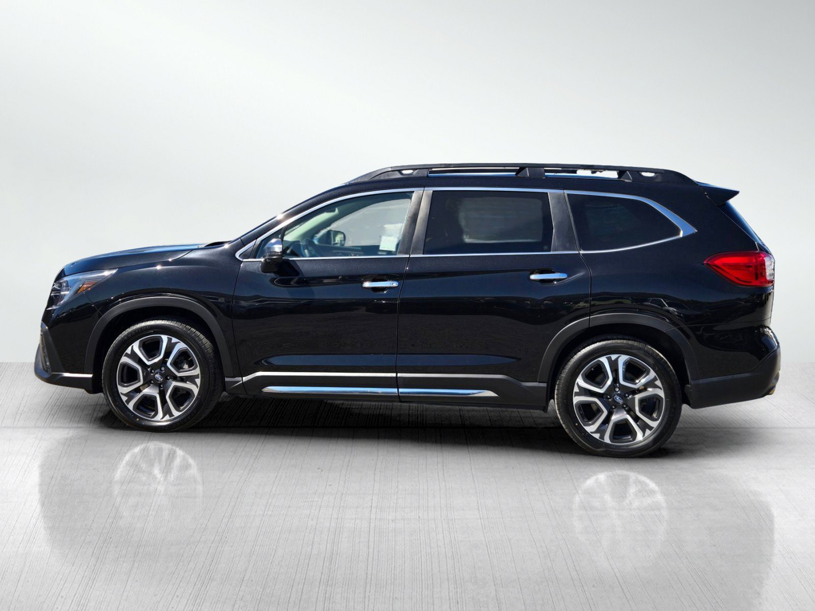 Used 2023 Subaru Ascent Touring AWD/4WD image 7