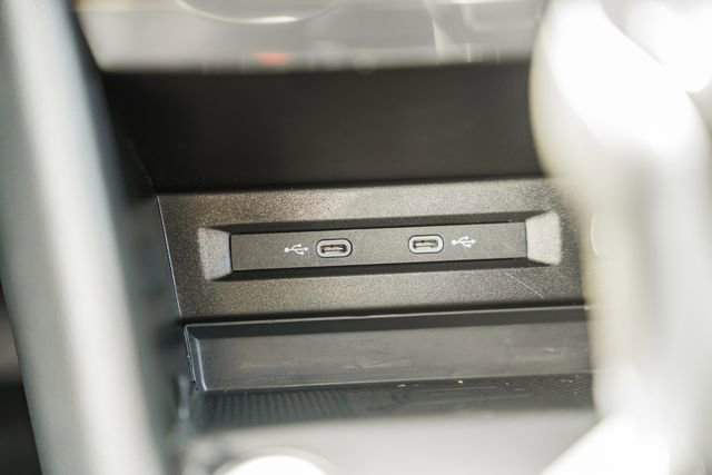 Used 2022 Volkswagen Tiguan SE FWD image 24