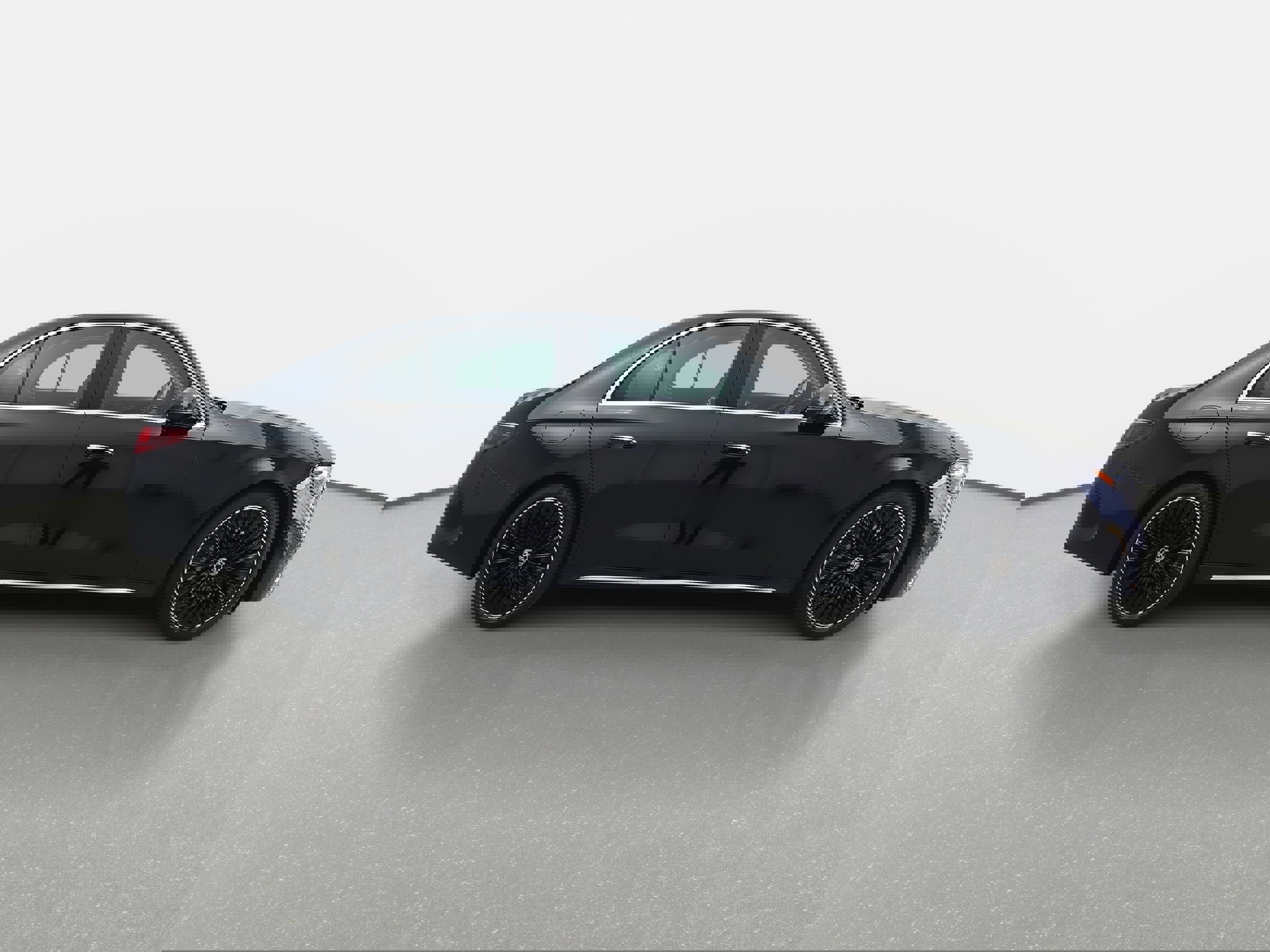 Used 2025 Mercedes-Benz E 350 4MATIC Sedan image 4