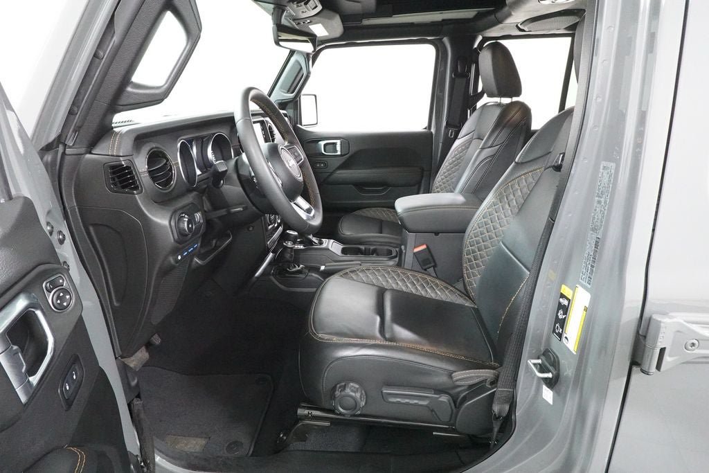 Used 2023 Jeep Wrangler Unlimited Sahara AWD/4WD image 26