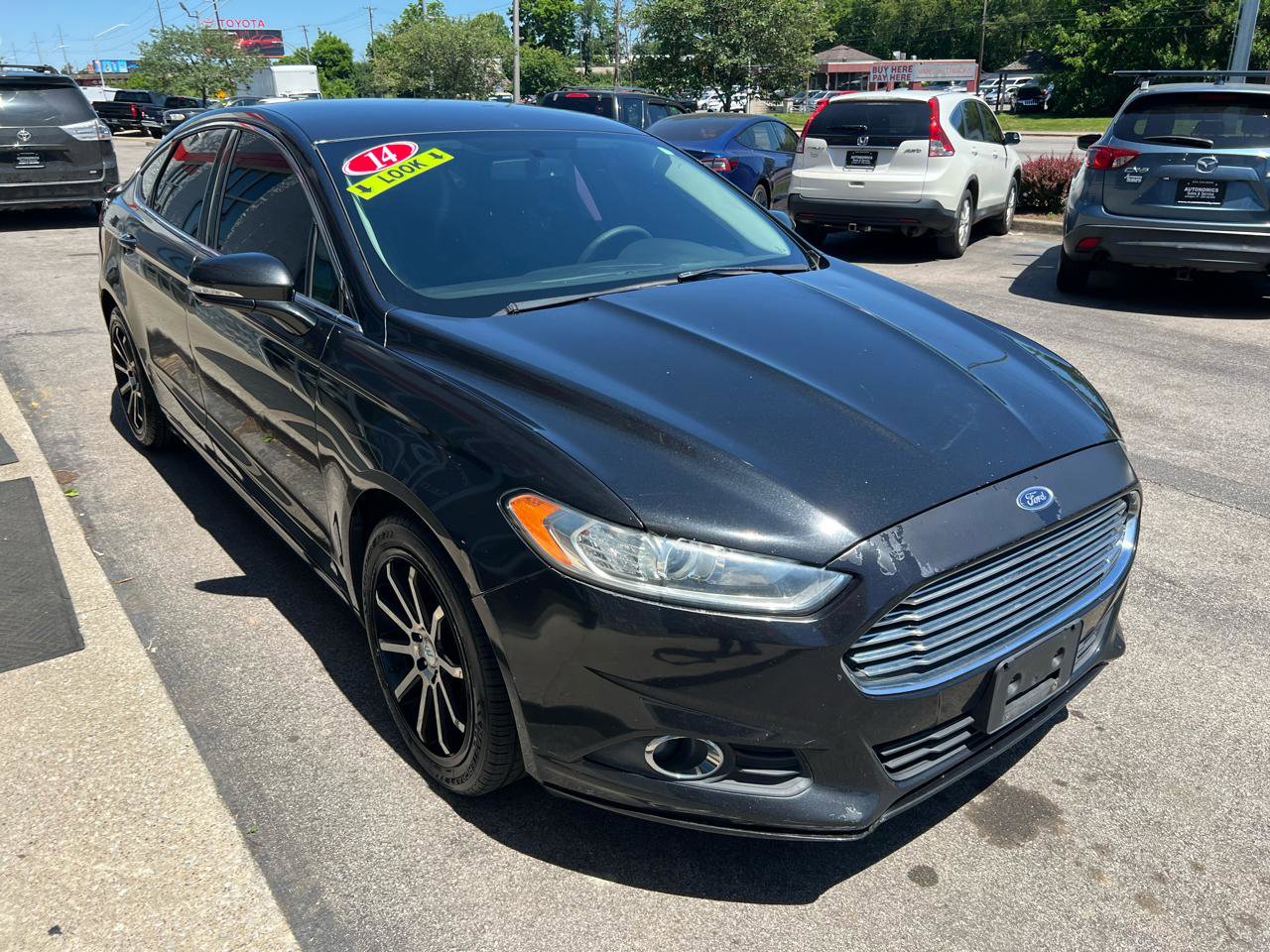 Used 2014 Ford Fusion SE w/ Equipment Group 202A FWD image 9