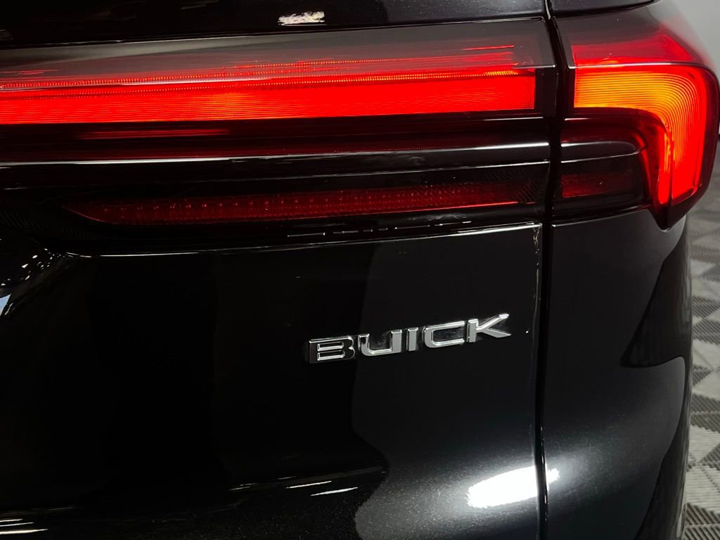 Used 2025 Buick Enclave Sport Touring image 13