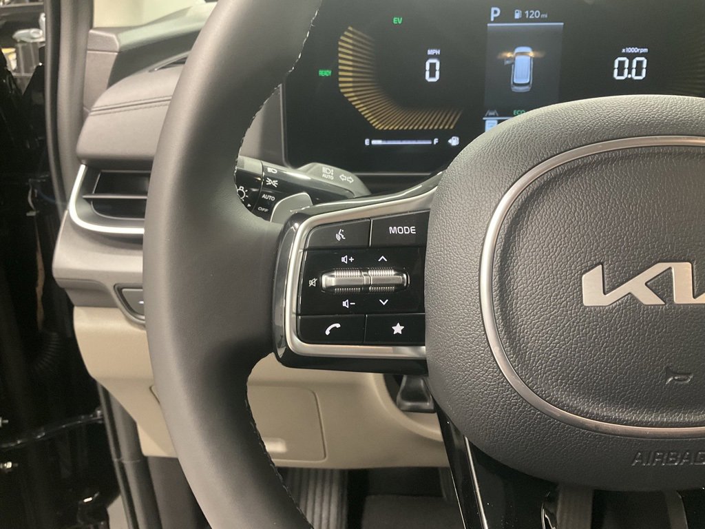 New 2026 Kia Carnival EX image 14