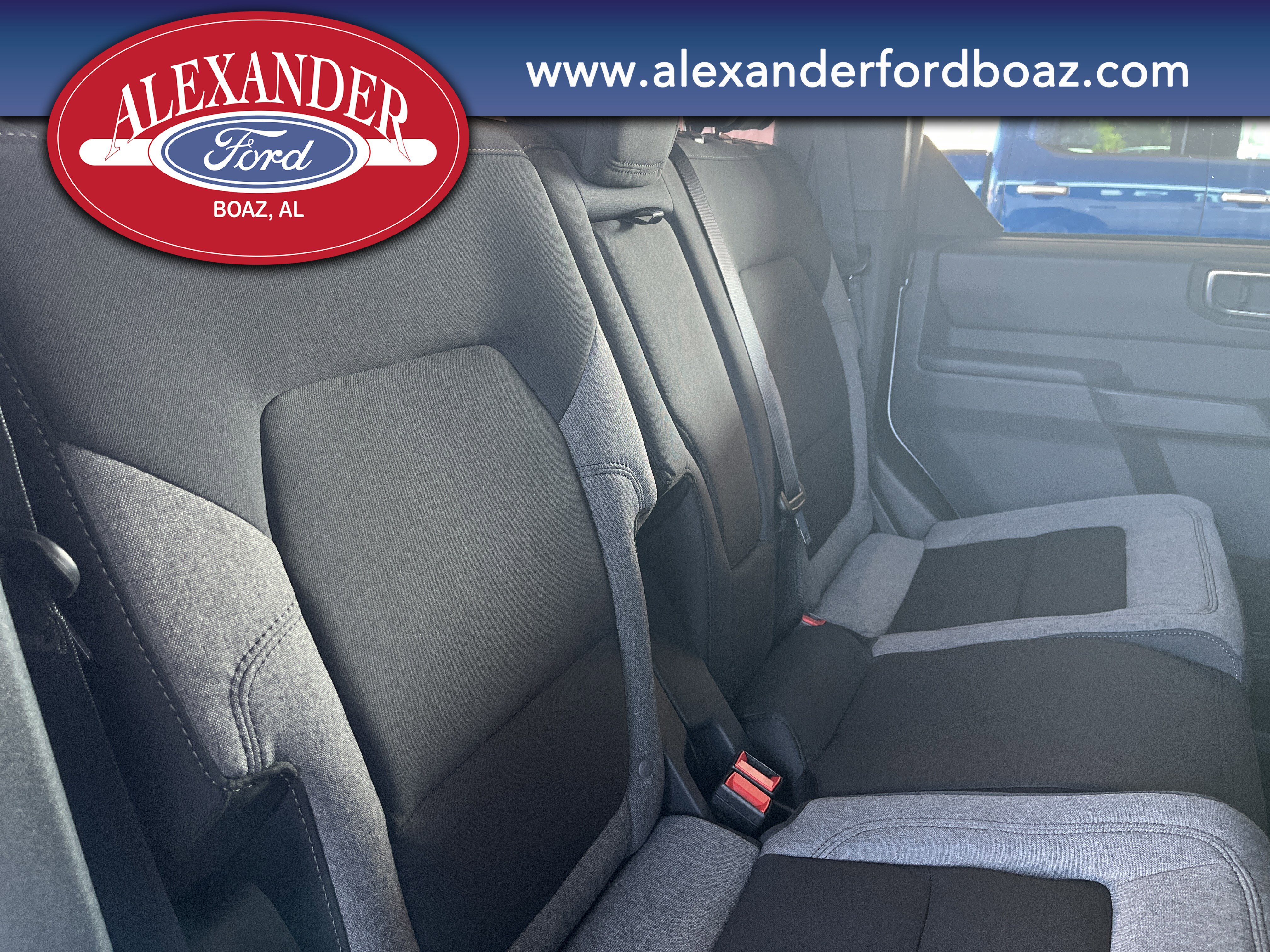 New 2025 Ford Bronco 4-Door image 17