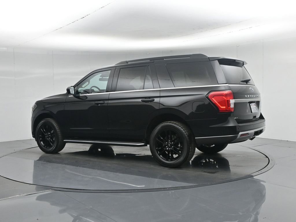 Used 2023 Ford Expedition XLT image 7