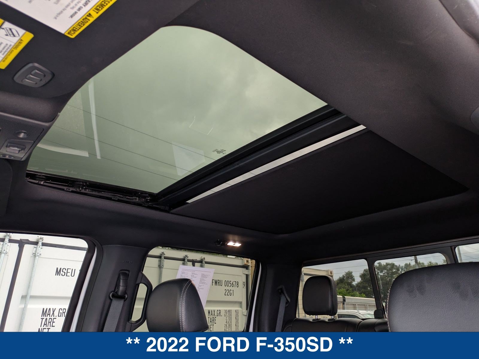 Used 2022 Ford F350 Lariat w/ Lariat Ultimate Package AWD/4WD image 25