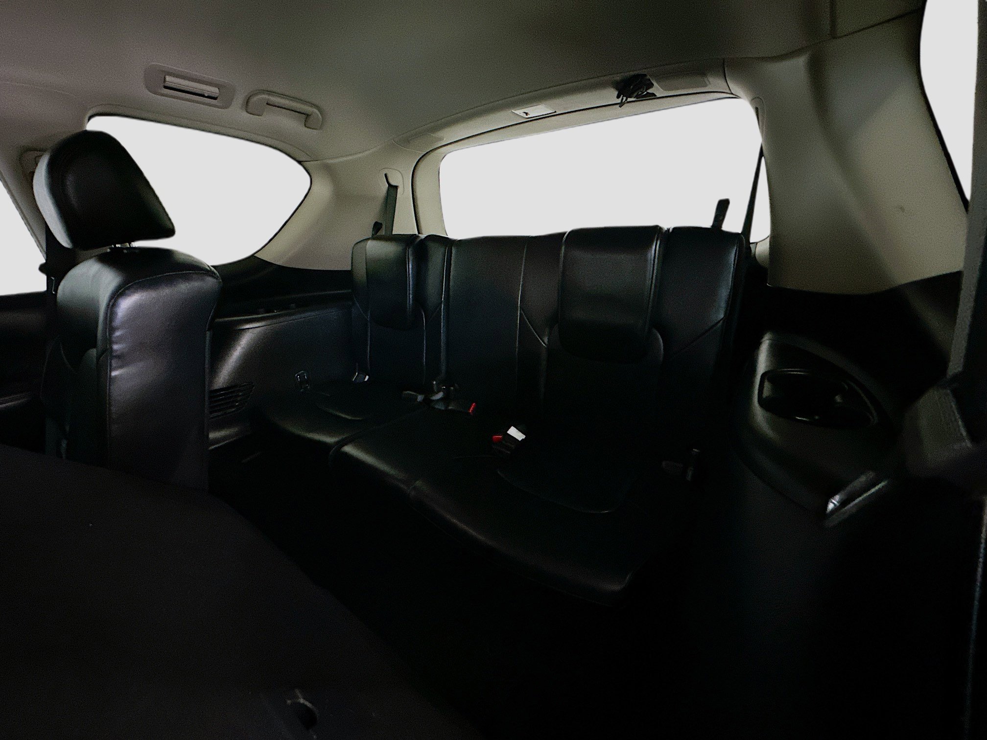 Used 2024 Nissan Armada SL image 31