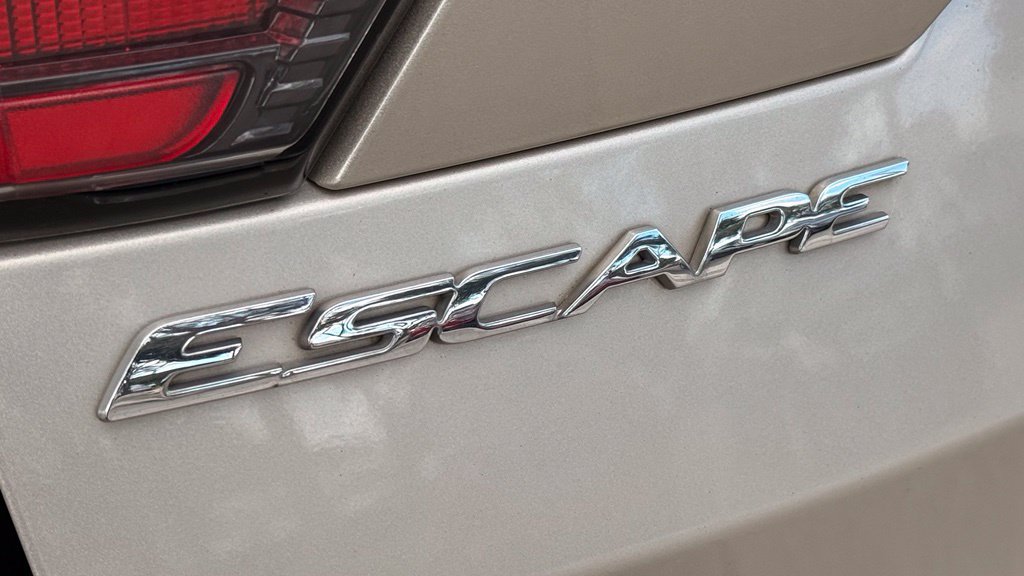 Used 2018 Ford Escape SEL AWD/4WD image 12
