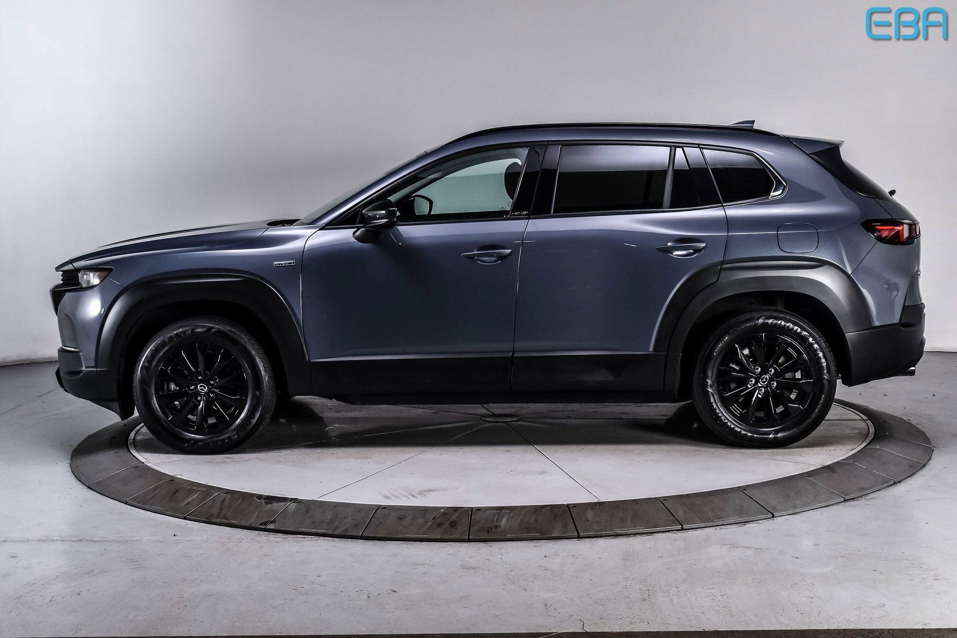 Used 2025 MAZDA CX-50 AWD 2.5 Hybrid w/ Premium Pkg image 3