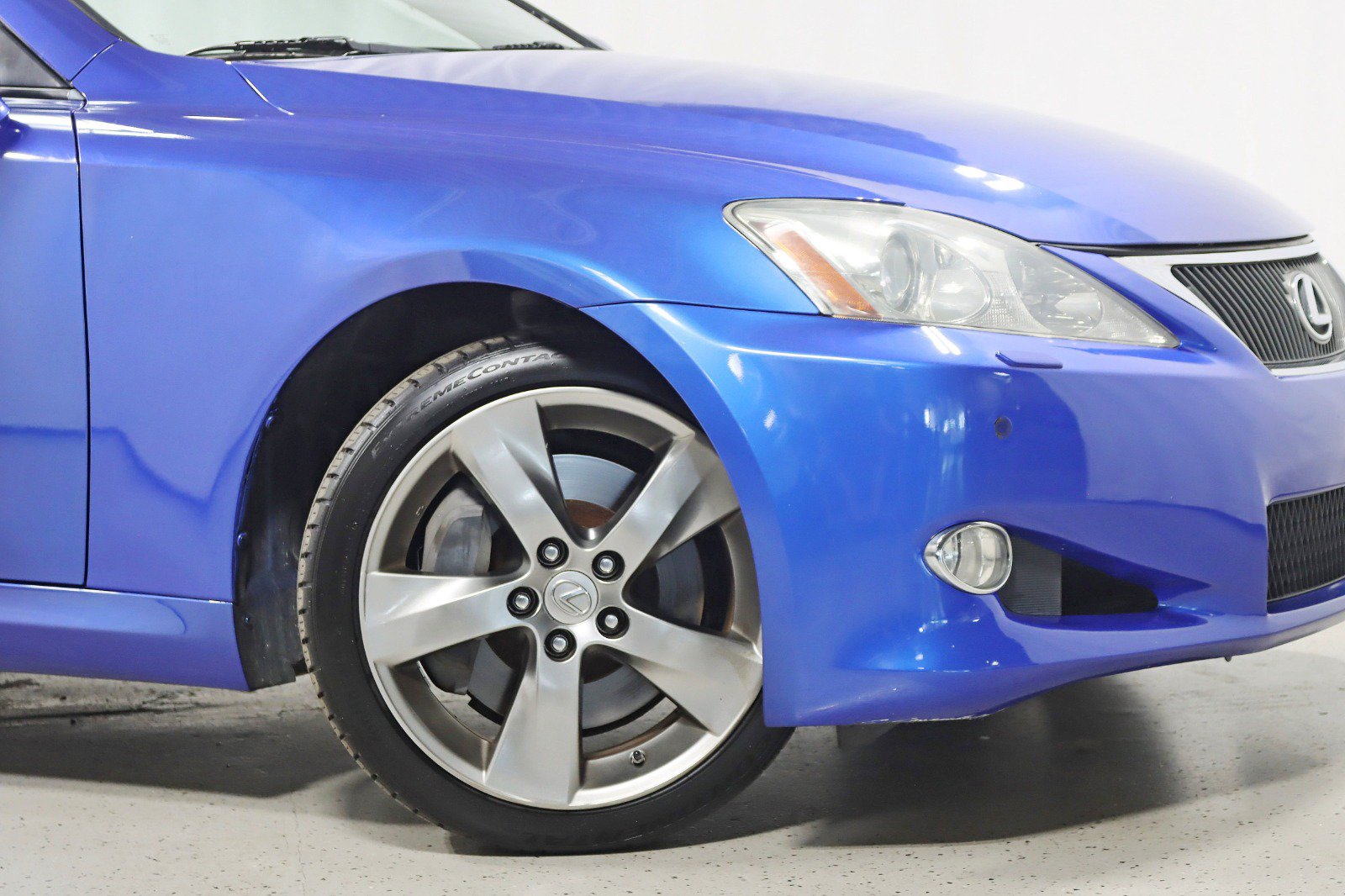 Used 2010 Lexus IS 350C w/ Luxury Pkg RWD image 5