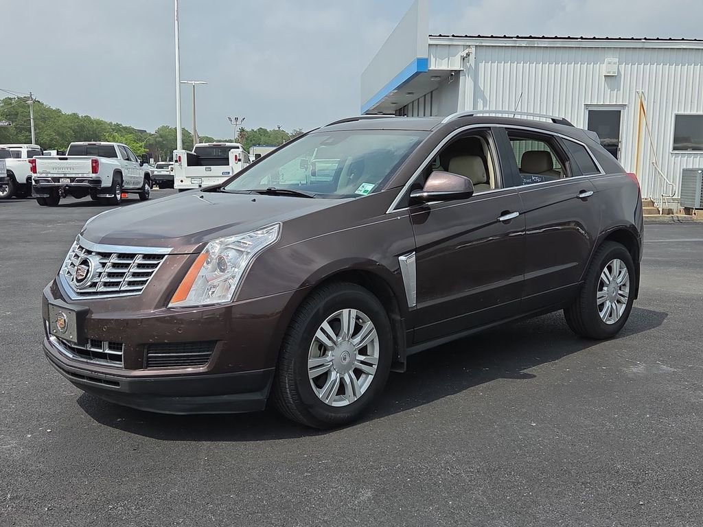 Used 2015 Cadillac SRX Luxury w/ Driver Awareness Package FWD image 2